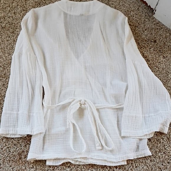 Ocean And Main White Women's Tunic Top - Picture 6 of 7